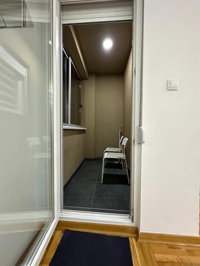 Port 1 Apartamento Belgrado Exterior foto