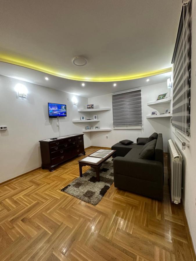 Port 1 Apartamento Belgrado Exterior foto